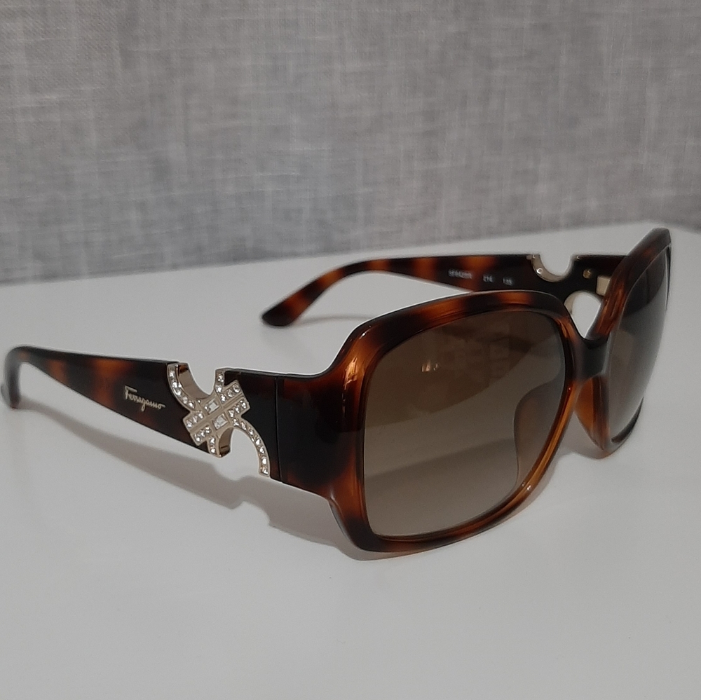 Salvatore Ferragamo Tortoise Shell Sunglasses - Picture 1 of 7